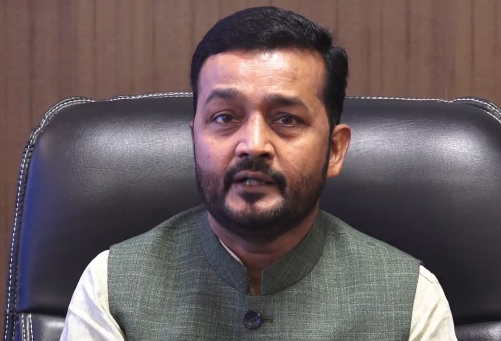 मेलम्ची पानीको अवरोध खुलाउन मेलम्चीवासीकै घरमा पुगेर अनुरोध गर्छुः खानेपानीमन्त्री यादव