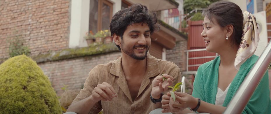 अरुणा र अनुजको ‘टाढा नजाउ’