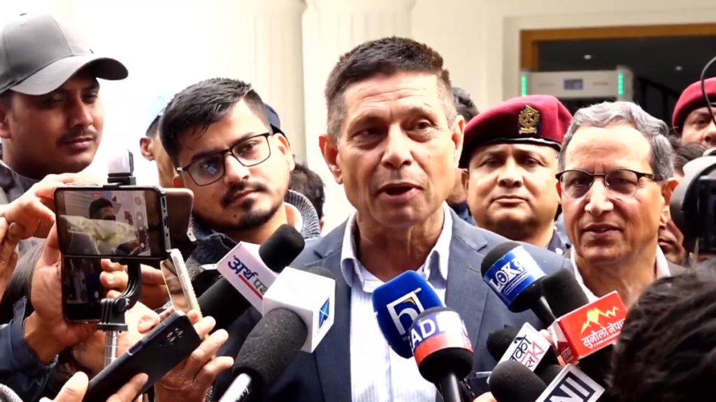 जेन–जी प्रदर्शन जाँचबुझ प्रतिवेदन प्रधानमन्त्रीलाई बुझाइयो, कारबाहीको सिफारिस