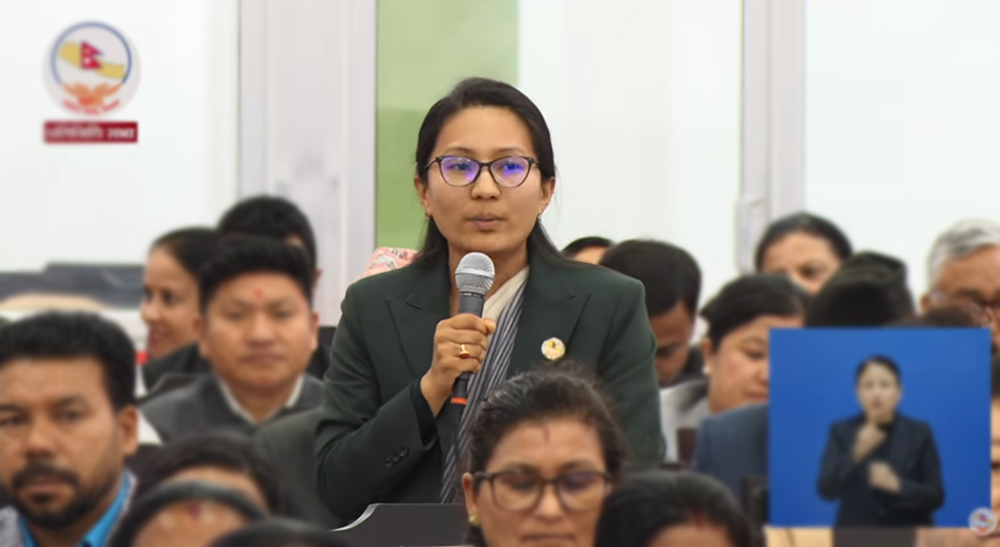 सरकारमाथि प्रश्न उठ्दा स्टन्टले छोप्ने शैली अब पुरानो भयो- सांसद गीता गुरुङ
